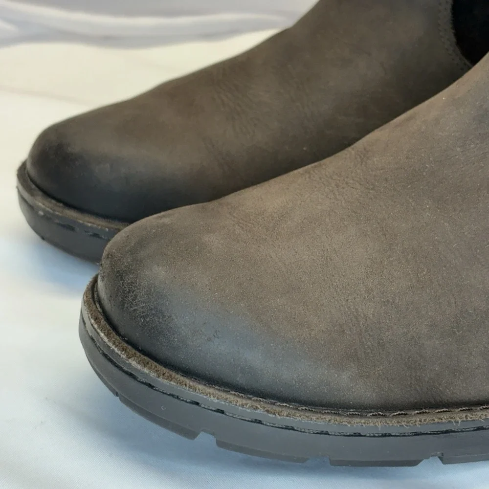 Ugg Foerster Sheepskin Leather Boots Mens 12 Suede Waterproof Wool Lined 1007796